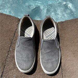Taos Footwear Gray Slip-On Sneakers